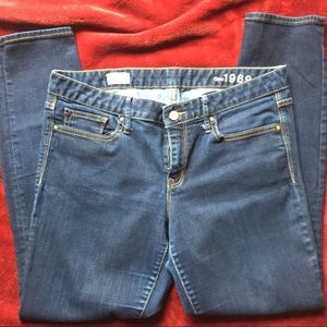 Gap size 32r always skinny blue jean.